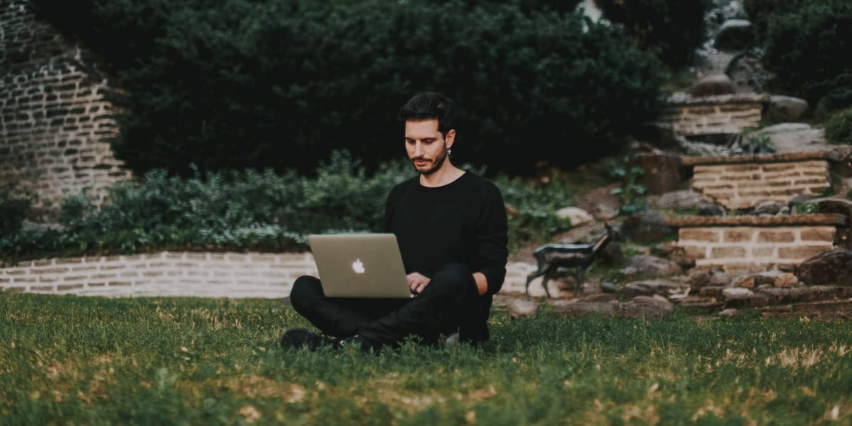 How to Become a Digital Nomad: The Story of Luis García | Companio